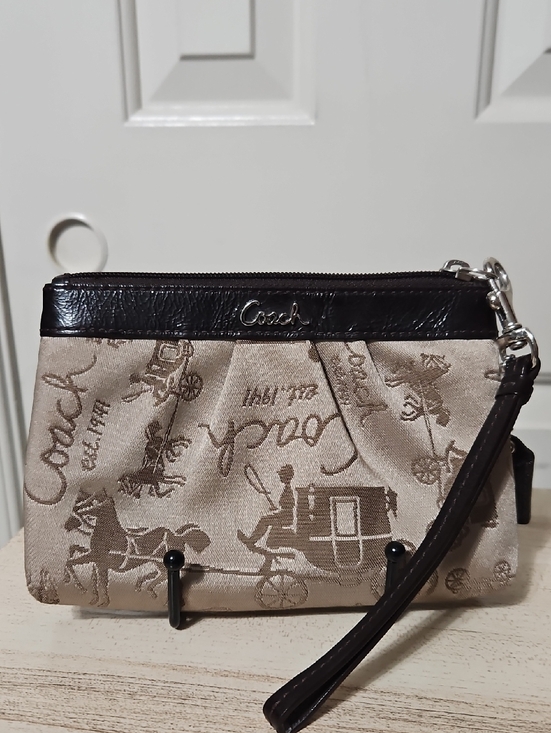 Coach Handbags - Coach EUC Carriage Beige and Brown Signature Wristlet